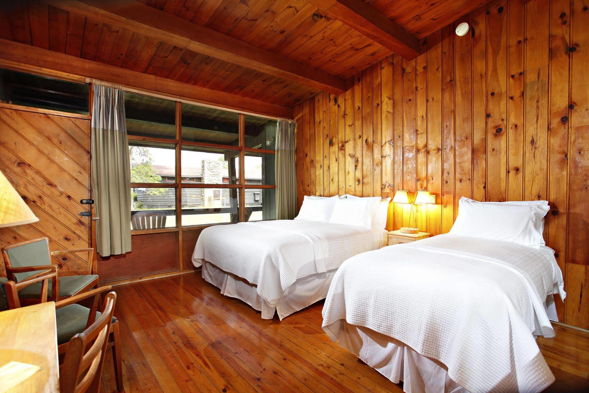 Killarney Mountain Lodge Экстерьер фото