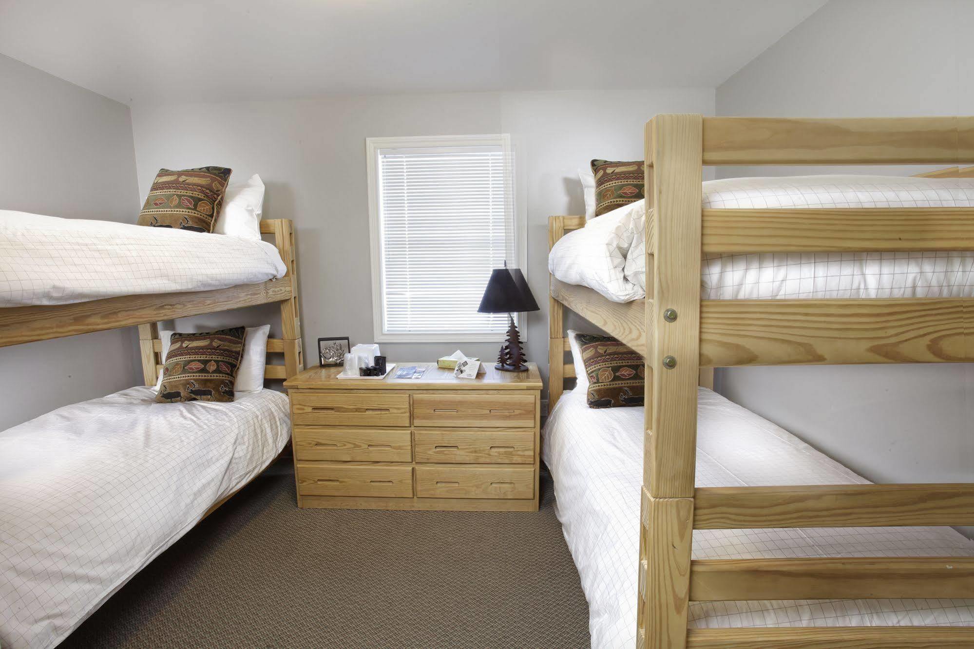Killarney Mountain Lodge Экстерьер фото