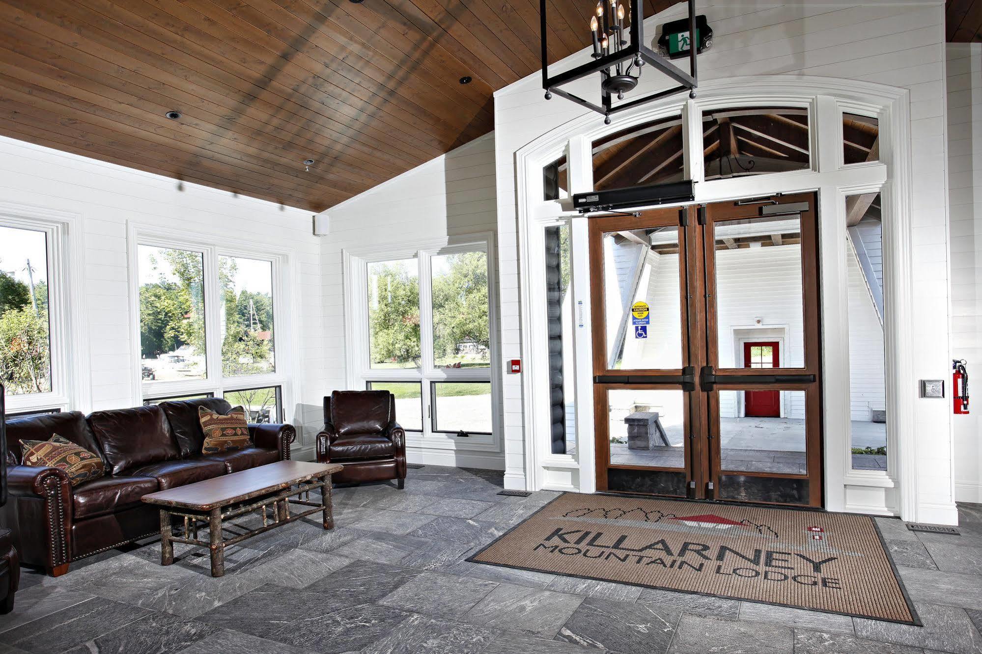 Killarney Mountain Lodge Экстерьер фото